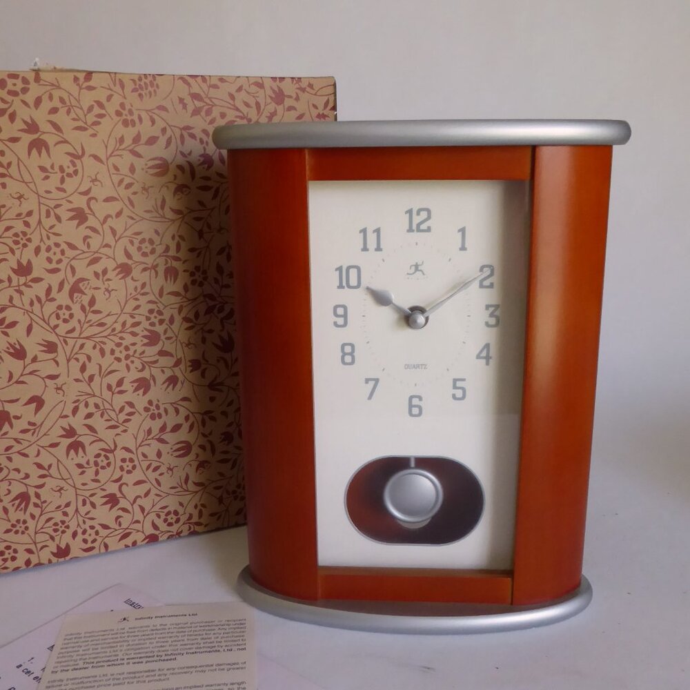 NEW IN BOX VINTAGE INFINITY BRAND 10.25" WOOD MANTEL QUARTZ CLOCK WITH PENDULUM
